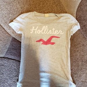 Hollister t shirt